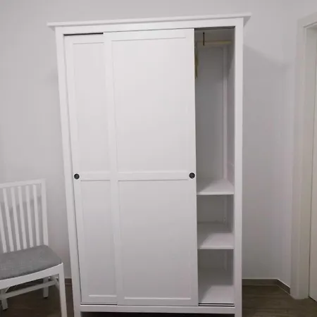 Haus-itjen-5-watt-nblick דירה *